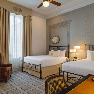 Queen Room Two Queen Beds City View