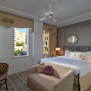 Queen Room City View